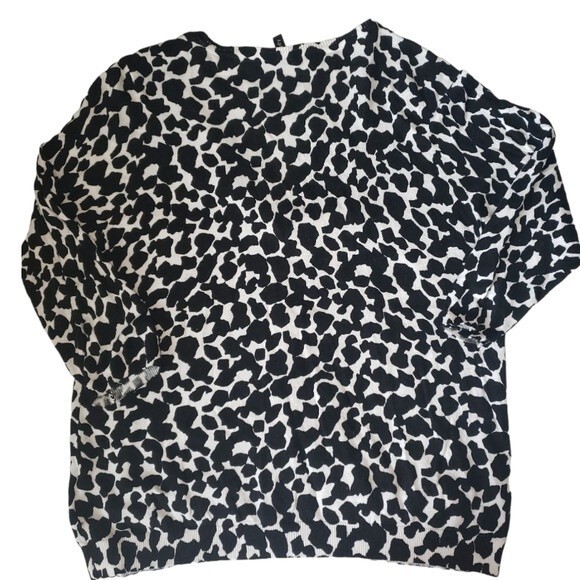 Relativity Black and White Animal Print Button Front Light Cotton Cardigan 1X - Picture 7 of 10